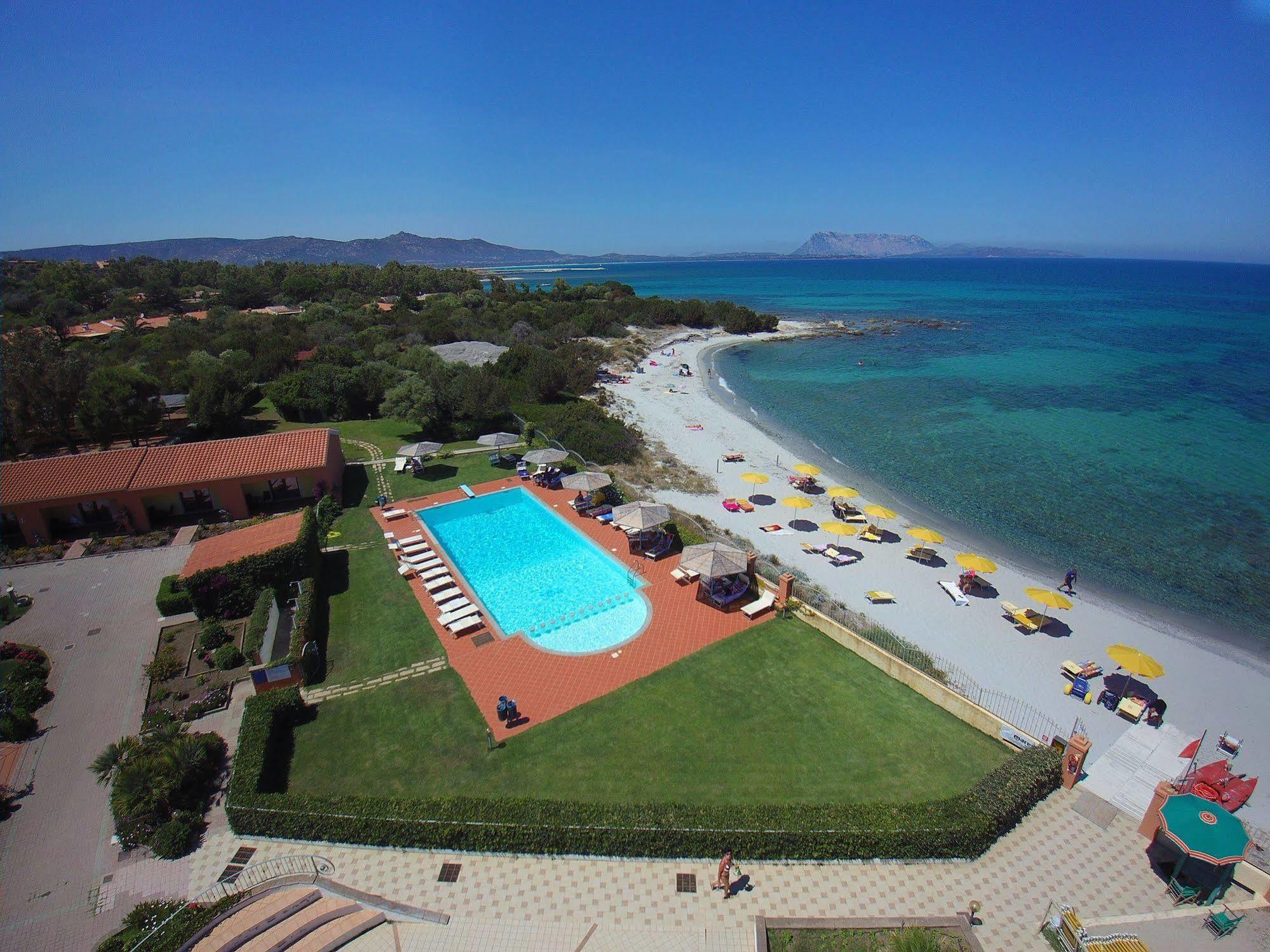 Hotel L'Esagono San Teodoro  Esterno foto