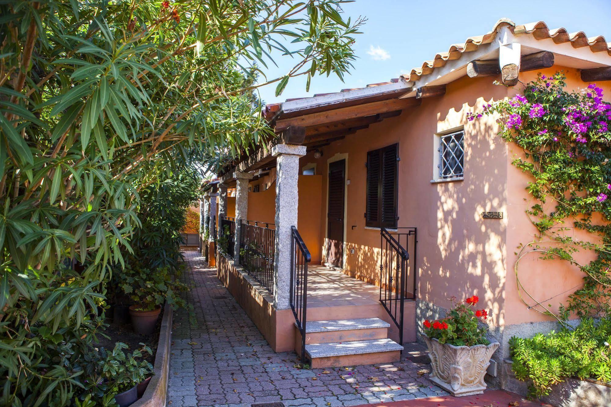 Hotel L'Esagono San Teodoro  Esterno foto